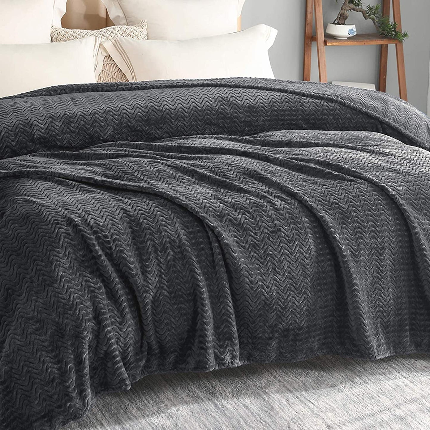 Exclusivo Mezcla Queen Size Jacquard Weave Wave Pattern Flannel Fleece Velvet Plush Bed Blanket as Bedspread/Coverlet/Bed Cover (90" x 90", Grey) - Soft, Lightweight, Warm and Cozy