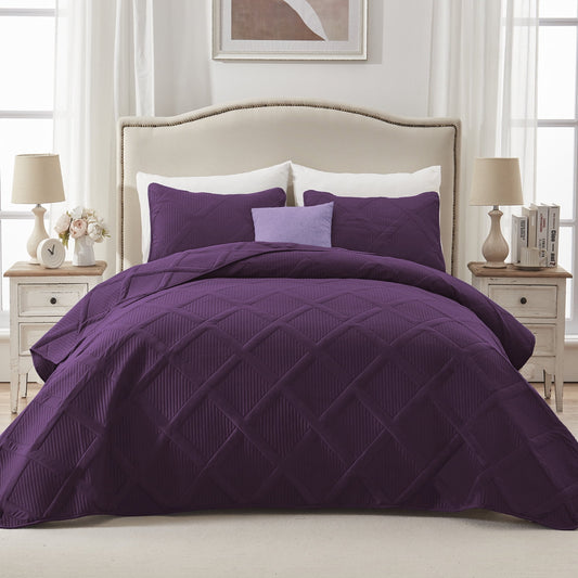 Exclusivo Mezcla Ultrasonic California King Quilt Set, Lightweight Bedspreads Modern Striped Coverlet with 2 Pillow Shams, Deep Purple