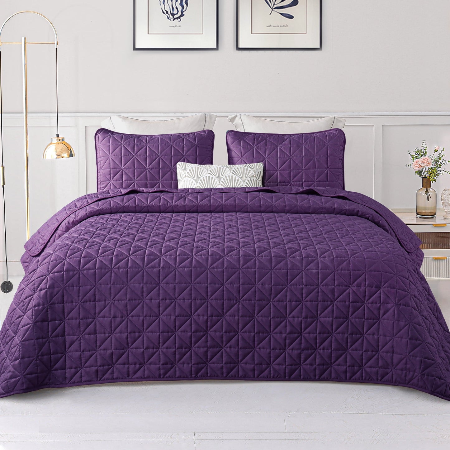 Exclusivo Mezcla King Size Quilt Bedding Set for All Seasons, Lightweight Soft Purple Quilts King Size Bedspreads Coverlets Bed Cover with Geometric Stitched Pattern, (1 Quilt, 2 Pillow Shams)