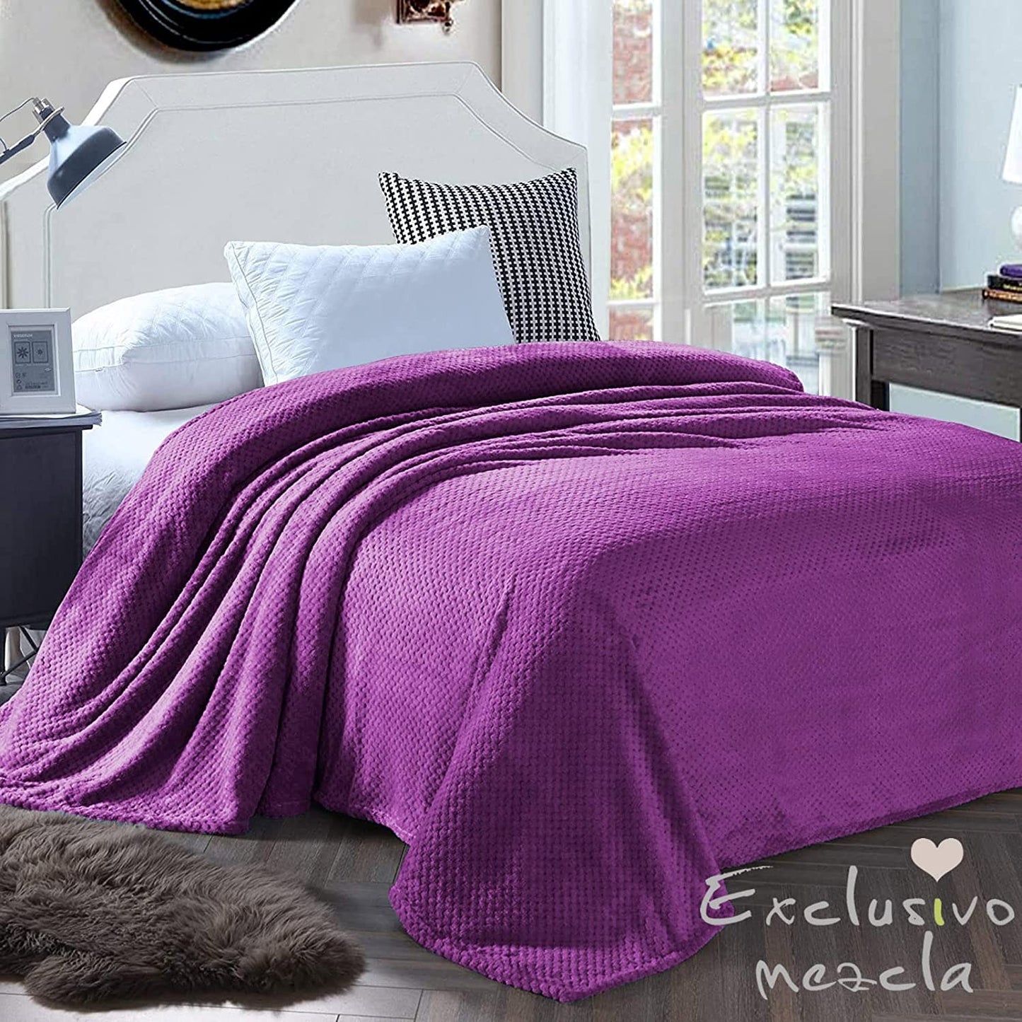 Exclusivo Mezcla Waffle Textured Soft Fleece Blanket, Queen Size Bed Blanket, Cozy Warm and Lightweight (Purple, 90x90 inches)