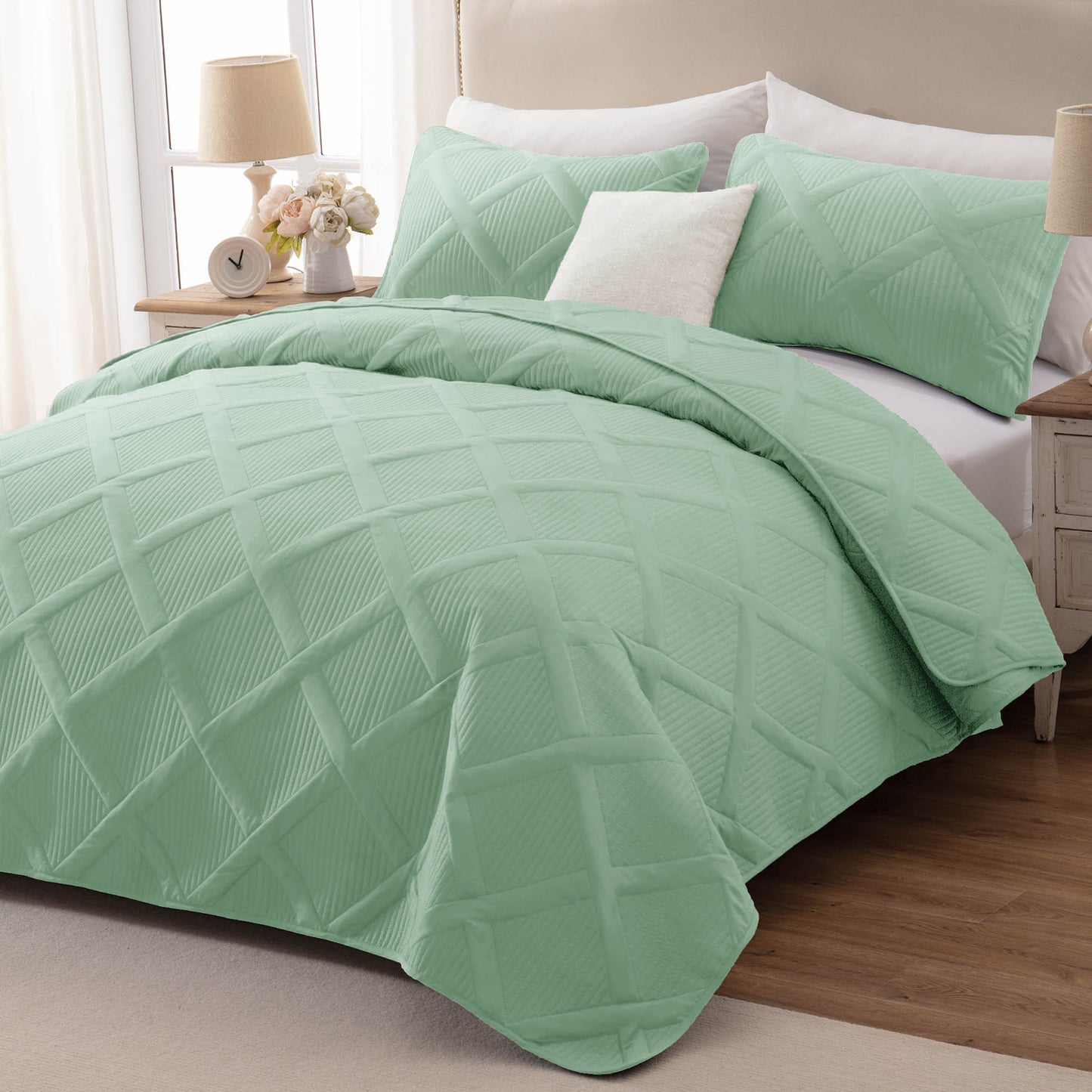 Exclusivo Mezcla Ultrasonic Twin/ Twin XL Quilt Set, Lightweight Bedspreads Modern Striped Coverlet with 1 Pillow Sham, Mint Green