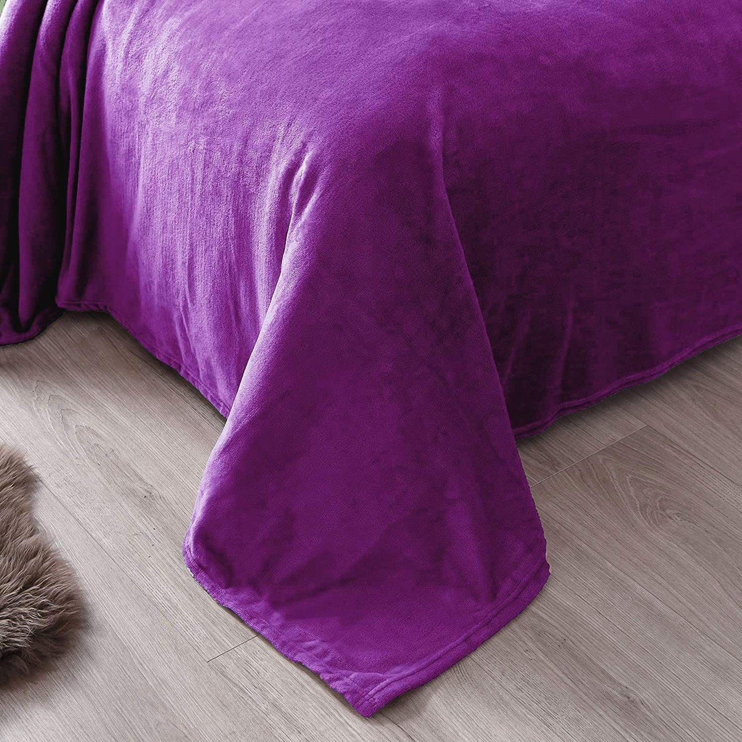 Exclusivo Mezcla Twin Size Flannel Fleece Velvet Plush Bed Blanket as Bedspread/Coverlet/Bed Cover (60" x 80", Purple) - Soft, Lightweight, Warm and Cozy