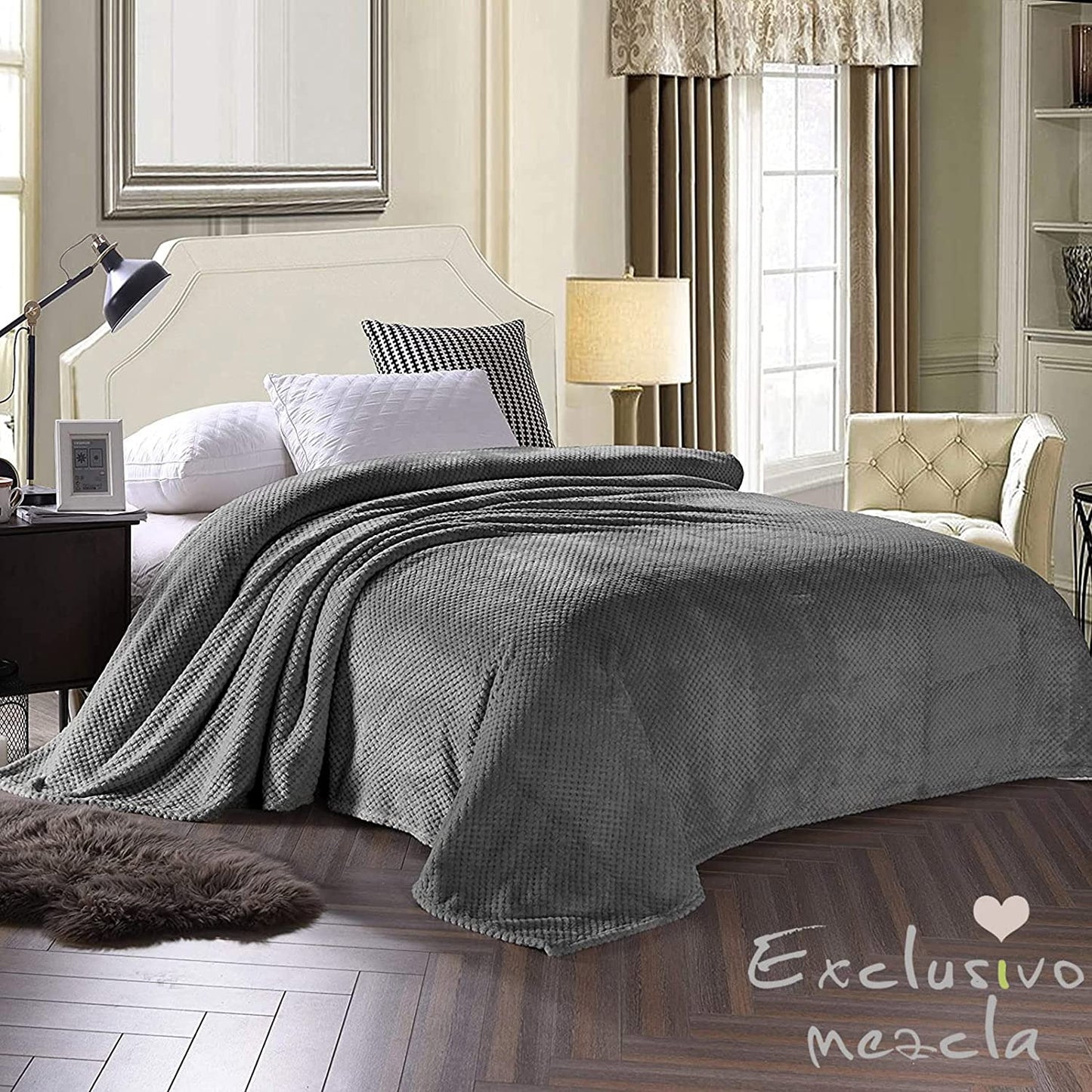 Exclusivo Mezcla Waffle Textured Soft Fleece Blanket, King Size Bed Blanket, Cozy Warm and Lightweight (Dark Grey, 90x104 inches)