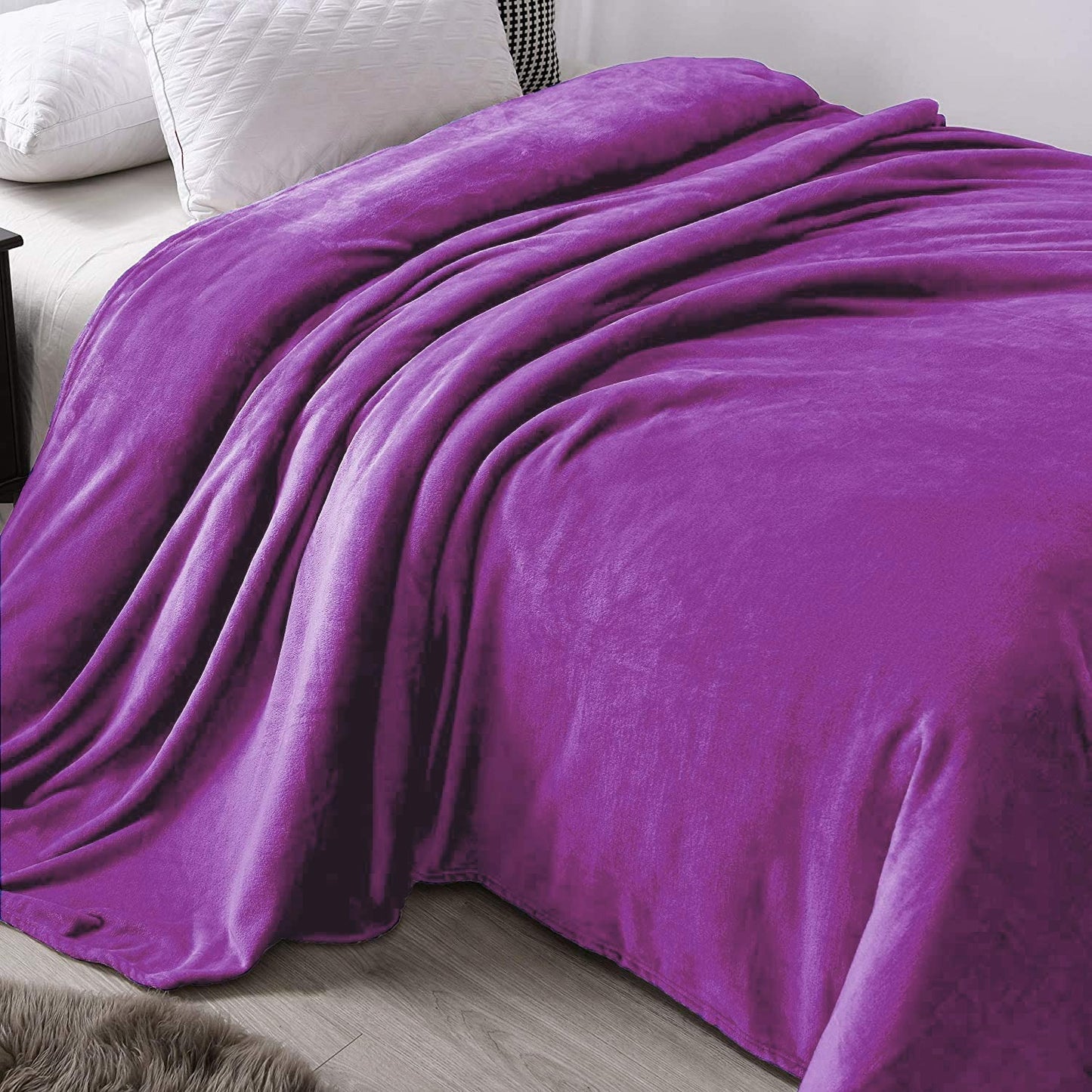 Exclusivo Mezcla Twin Size Flannel Fleece Velvet Plush Bed Blanket as Bedspread/Coverlet/Bed Cover (60" x 80", Purple) - Soft, Lightweight, Warm and Cozy