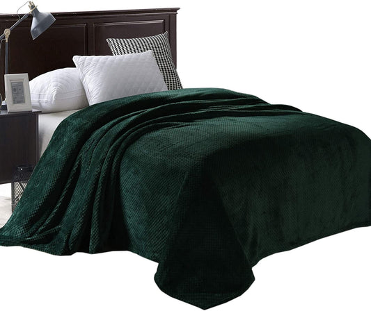 Exclusivo Mezcla Waffle Textured Soft Fleece Blanket, Queen Size Bed Blanket, Cozy Warm and Lightweight (Forest Green, 90x90 inches)