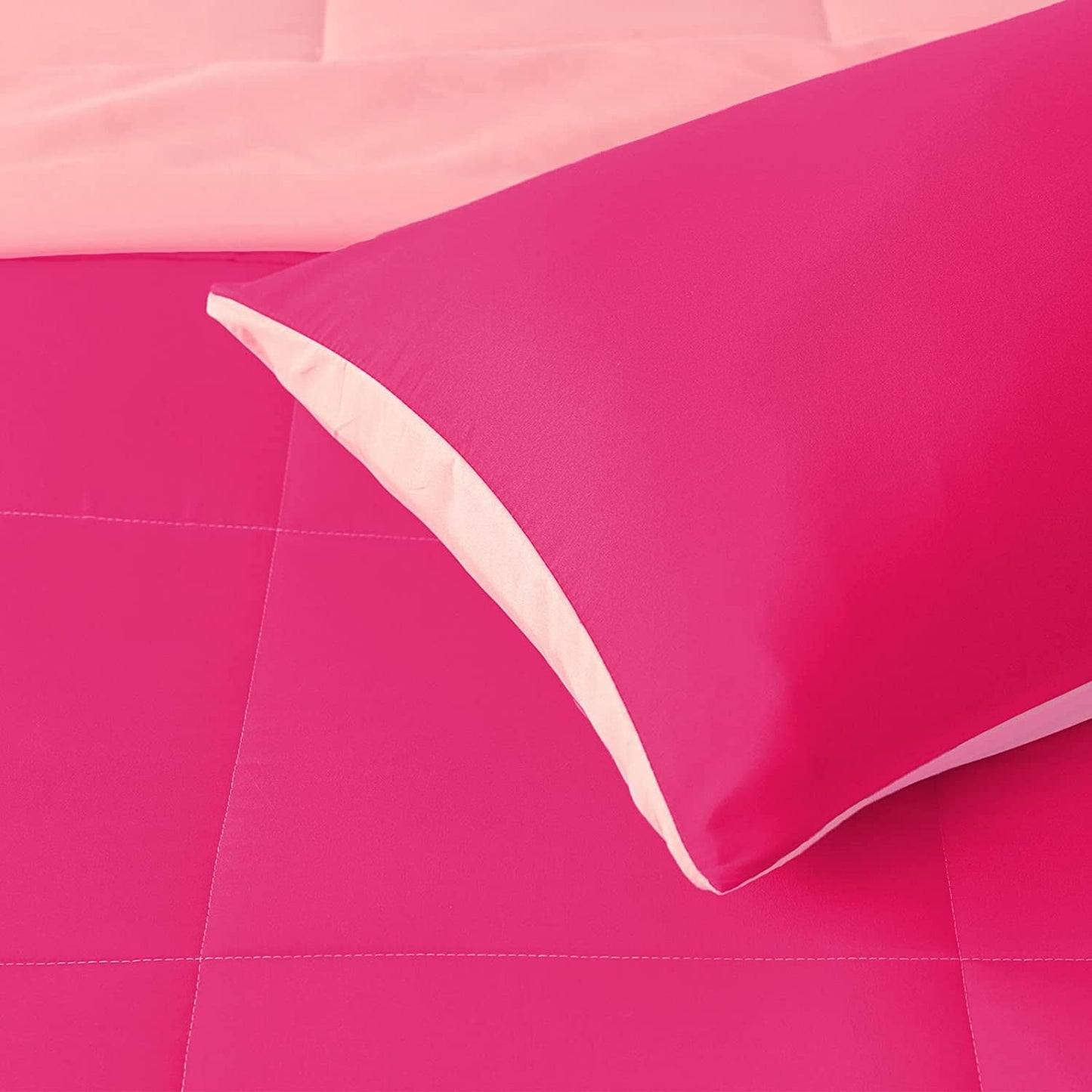 Exclusivo Mezcla Lightweight Reversible 3-Piece Comforter Set All Seasons, Down Alternative Comforter with 2 Pillow Shams, Queen Size, Hot Pink/ Blush Pink