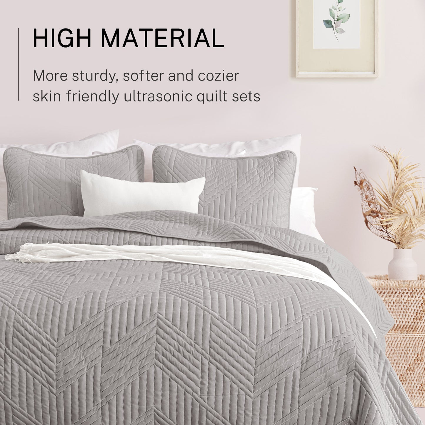 Exclusivo Mezcla Ultrasonic King Quilt Bedding Set, Lightweight Light Grey Bedspreads Soft Modern Geometric Coverlet Set for All Seasons (1 Quilt and 2 Pillow Shams)