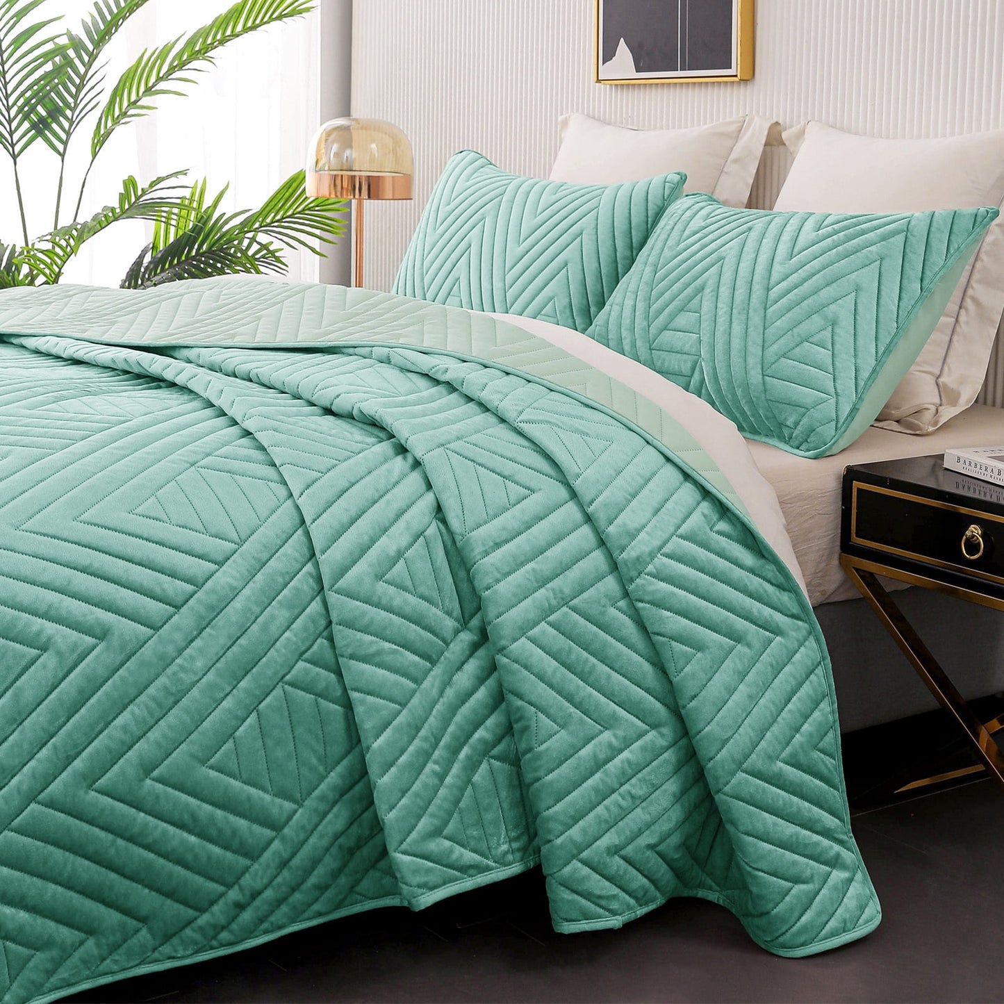 Exclusivo Mezcla Super Plush Velvet Quilt King Size with Pillow Shams, Luxury Soft Reversible 3 Piece Bedspreads Coverlet Comforter set for all seasons, Lightweight and Warm, Aqua Green