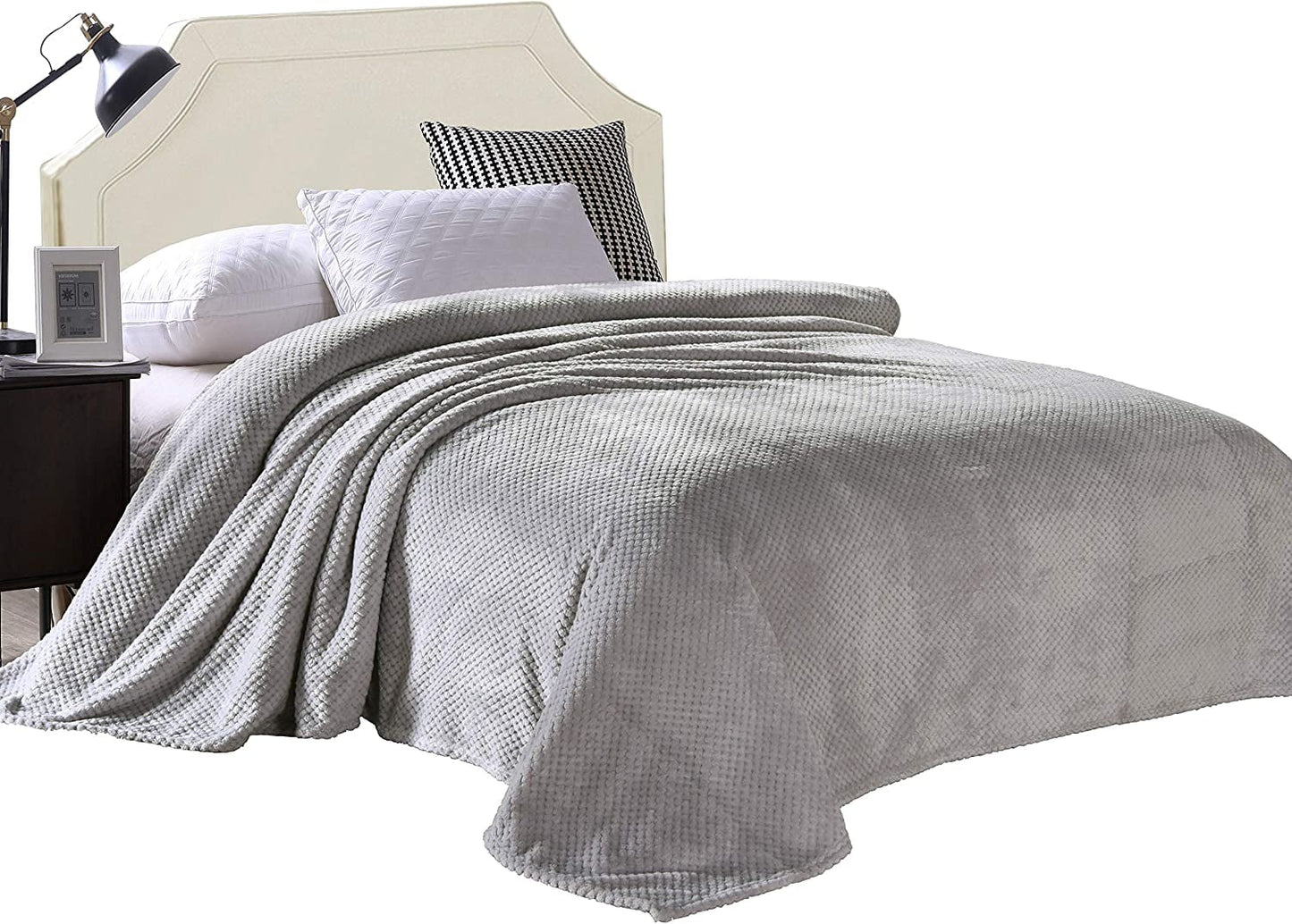 Exclusivo Mezcla Waffle Textured Soft Fleece Blanket, Queen Size Bed Blanket, Cozy Warm and Lightweight (Light Grey, 90x90 inches)