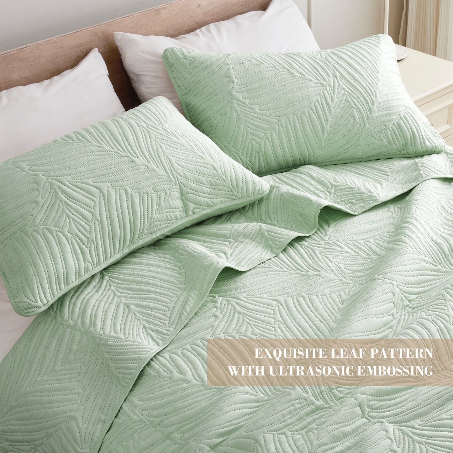 Exclusivo Mezcla Ultrasonic King Size Quilt Set Sage Green, 3 Pieces Lightweight Bedspread Leaf Pattern Bed Cover Soft Microfiber Coverlet Bedding Set for All Seasons