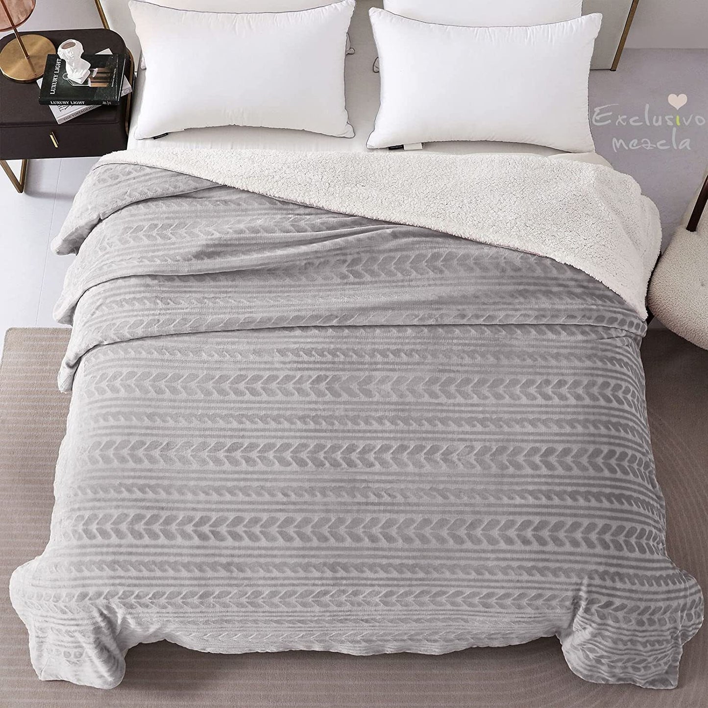Exclusivo Mezcla King Size Sherpa Fleece Bed Blanket, Ultra Soft and Warm Reversible Velvet Blankets for Bed Couch Sofa 90x104 inches, Light Grey