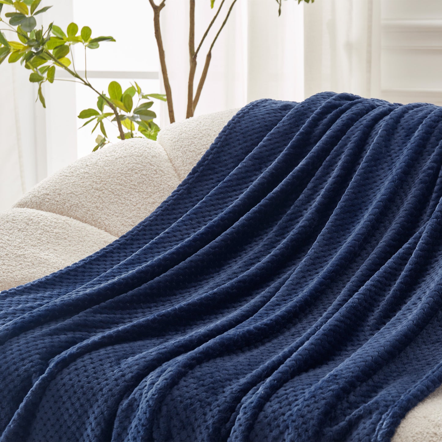 Exclusivo Mezcla Waffle Textured Soft Fleece Blanket, Queen Size Bed Blanket, Cozy Warm and Lightweight (Navy Blue, 90x90 inches)