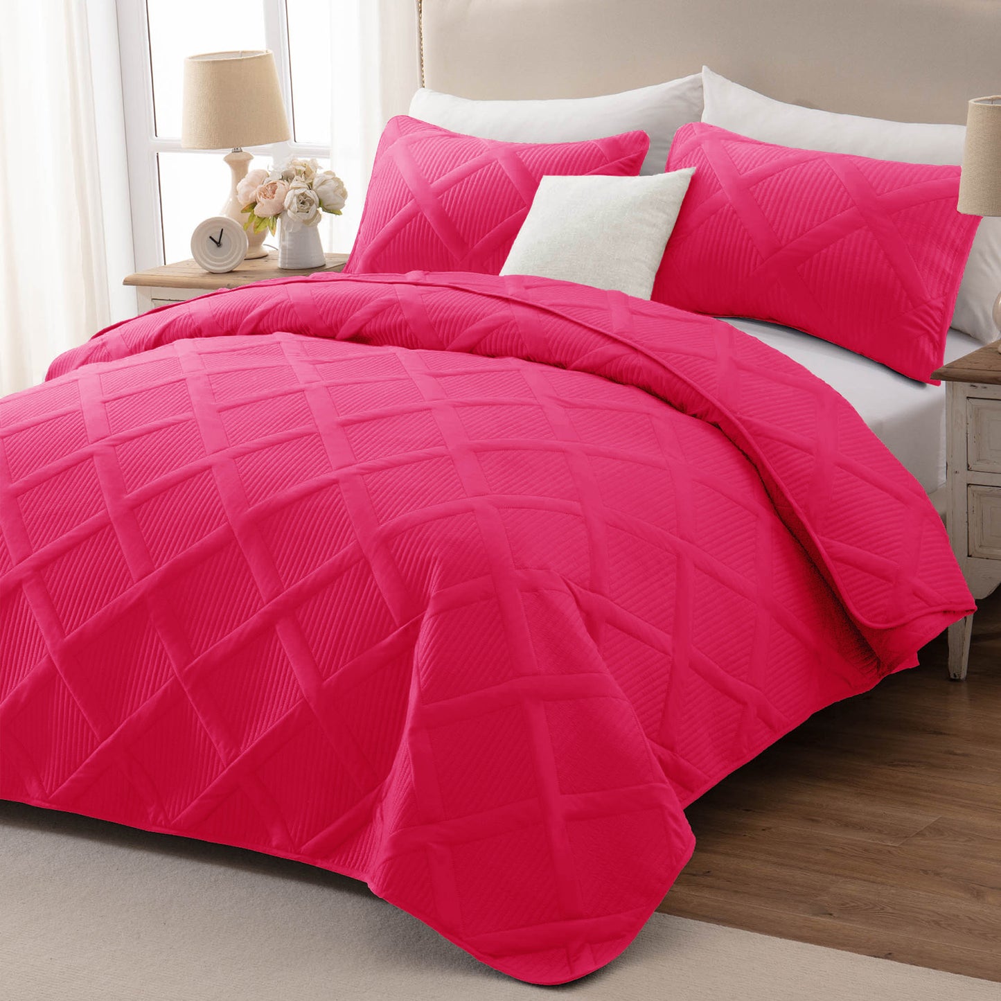 Exclusivo Mezcla Ultrasonic California King Quilt Set, Lightweight Bedspreads Modern Striped Coverlet with 2 Pillow Shams, Hot Pink