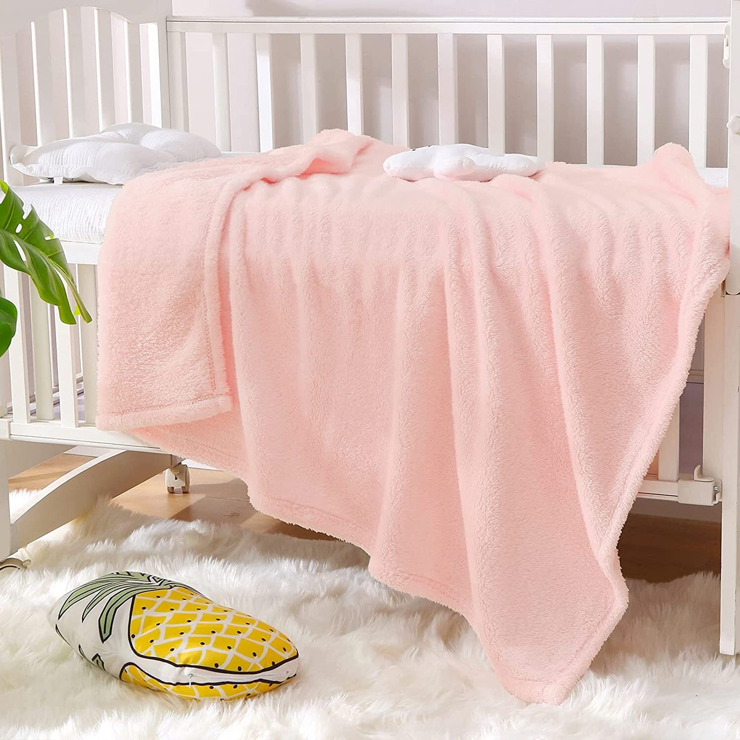 Exclusivo Mezcla Plush Baby Blanket, Soft and Warm Swaddle Throw Blanket, Infant, Newborn, Toddler and Kids Receiving Fleece Blankets for Crib Stroller (40x50 inches, Light Pink)