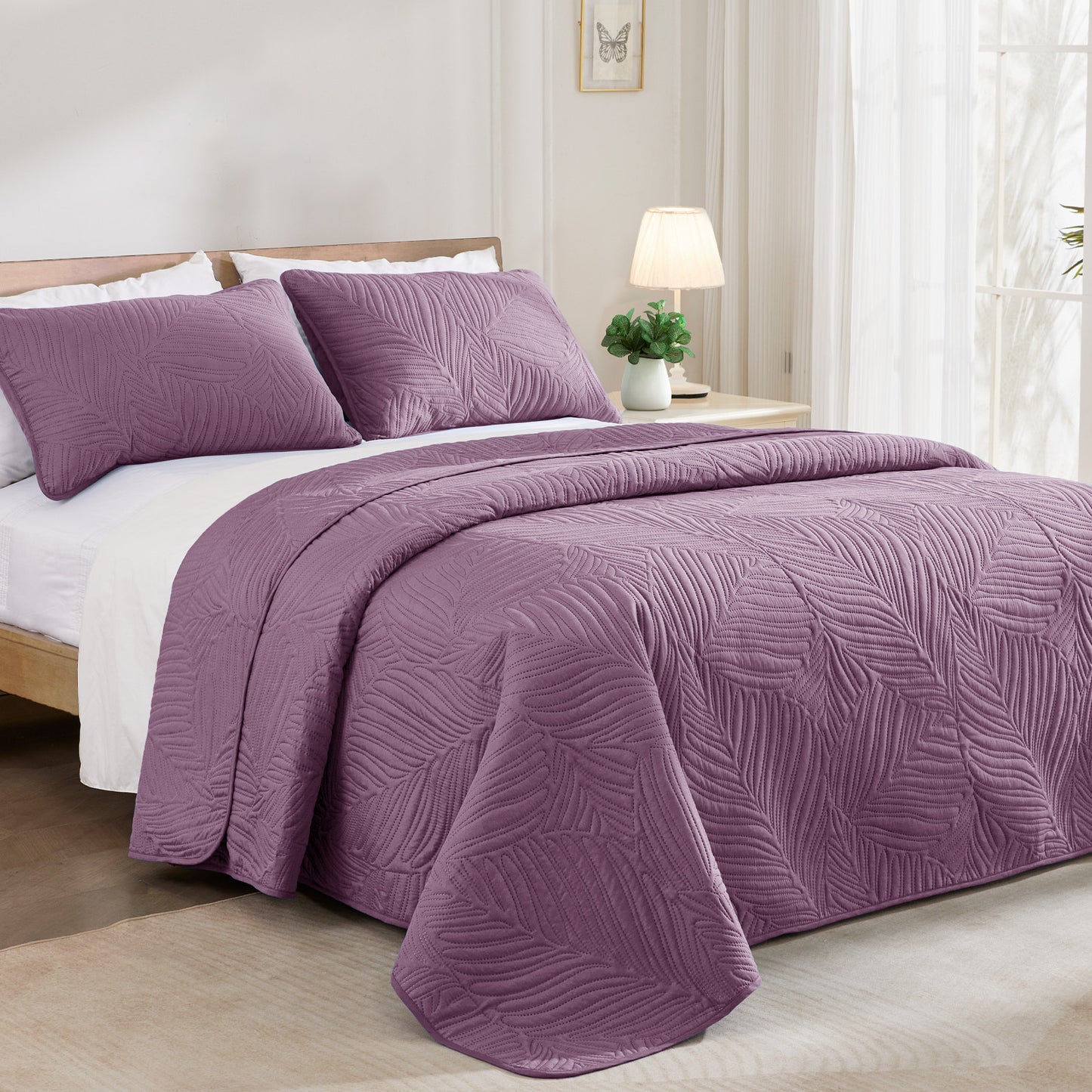 Exclusivo Mezcla Ultrasonic California King Size Quilt Set Dusty Lavender, 3 Pieces Lightweight Bedspread Leaf Pattern Bed Cover Soft Microfiber Coverlet Bedding Set for All Seasons