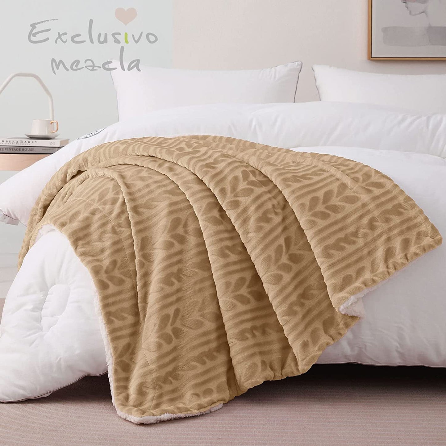 Exclusivo Mezcla 50"x70" Sherpa Fleece Throw Blanket, Reversible Velvet Plush Blankets and Soft Throws for Couch, Sofa, Bed, Super Cozy Thick and Warm, Camel